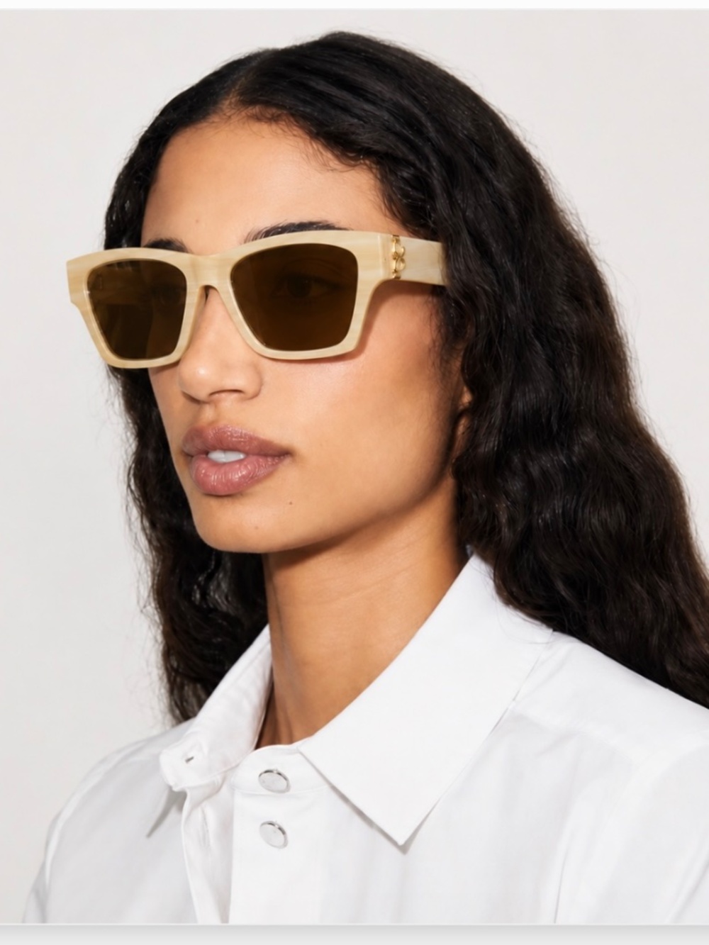 Tory Burch Trace TY7186U Ivory Horn Olive Sunglasses + Case